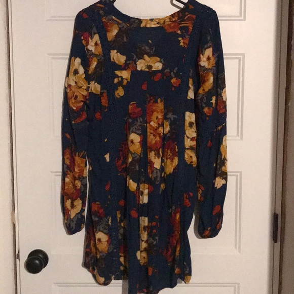 Blouse - Picture 3 of 3